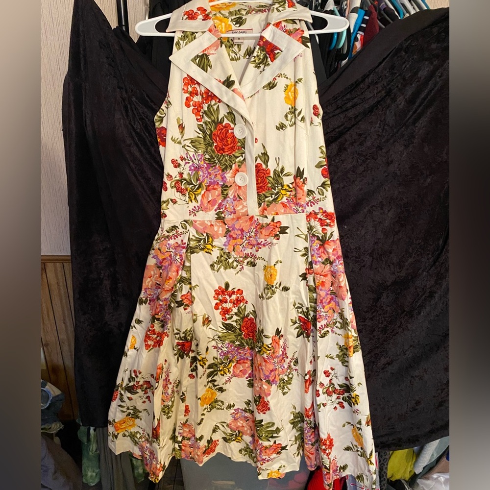 AMAZING Floral Pinup Tea Length Dress